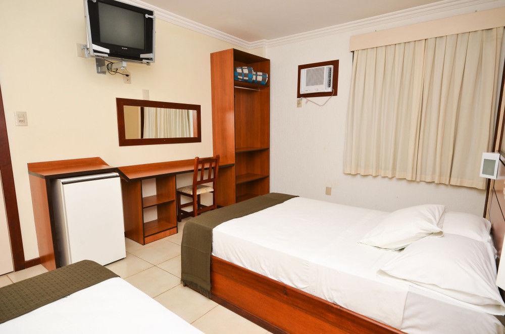 Hotel Balneario Cabo Frio Bagian luar foto